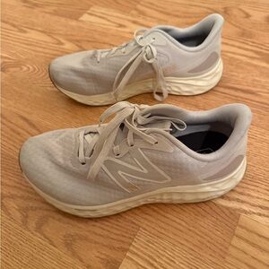 Women's Light Gray New Balance - Size 8.5